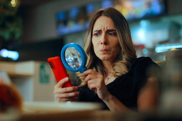 The image shows an open website document under revision. A text editor is displayed next to the tools and on the right are options to change messaging and meta data. "Overlaying this is the Fourth Amendment, which the U.S. Supreme Court applied in Riley v."